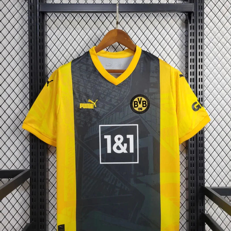 Borussia Dortmund "Royal Crest" Special