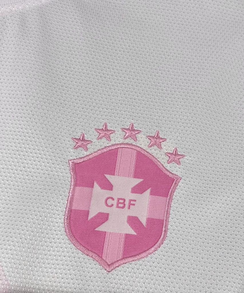 طقم "يسوع" البرازيلي الخاص