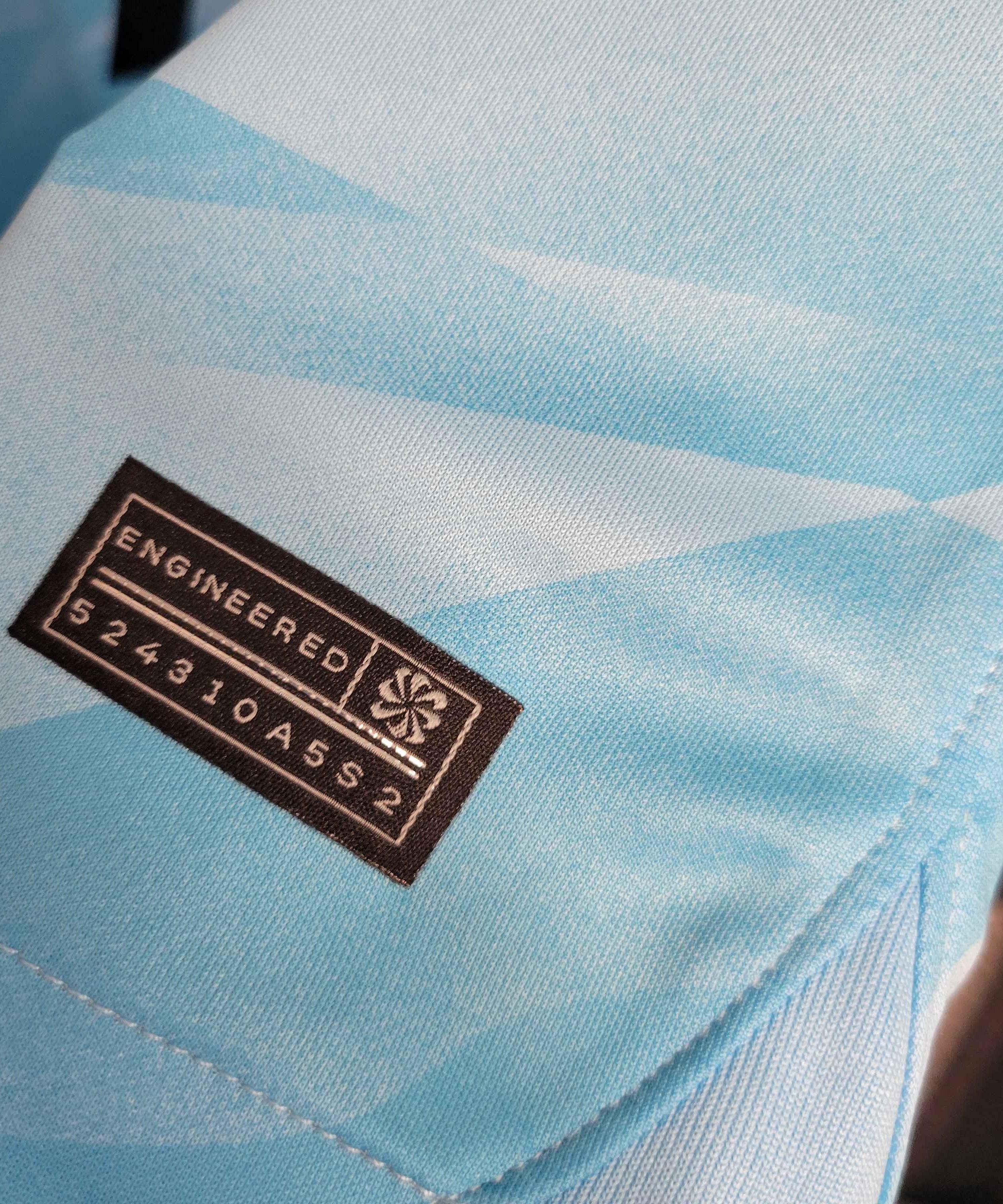 Tottenham HotSpur "Blue Ocean" Special