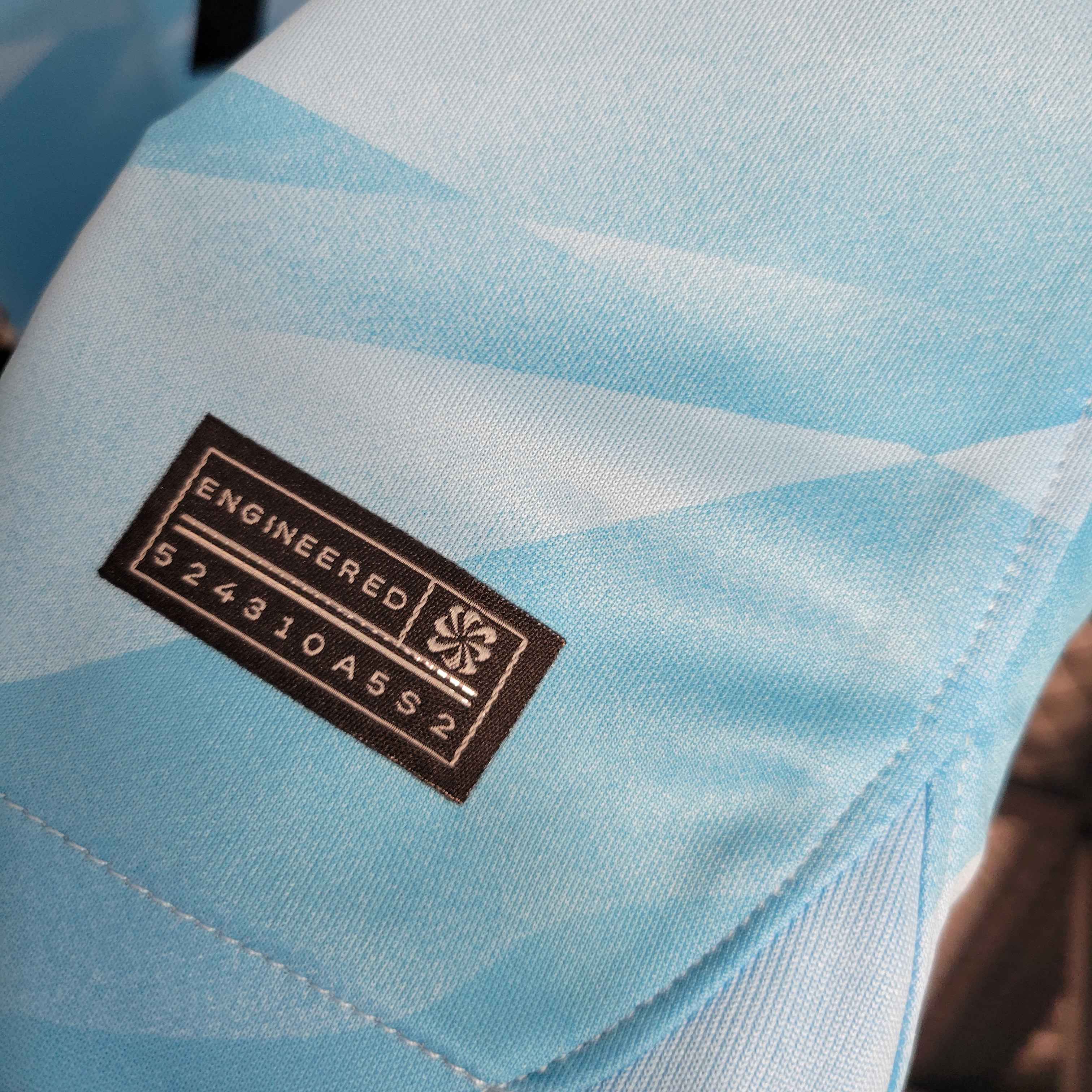 Tottenham HotSpur "Blue Ocean" Special