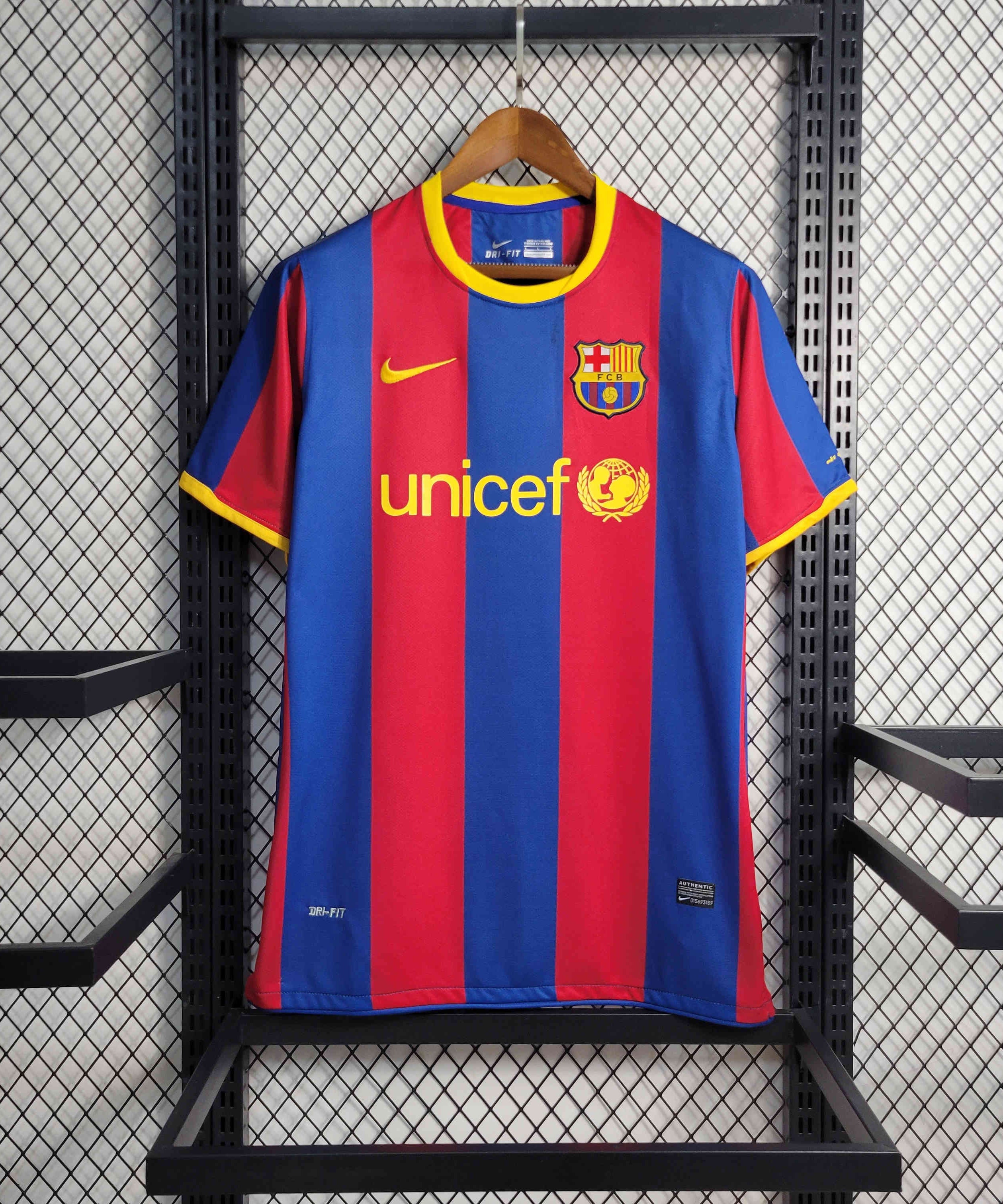 Retro Barcelona 10-11 Home Retro