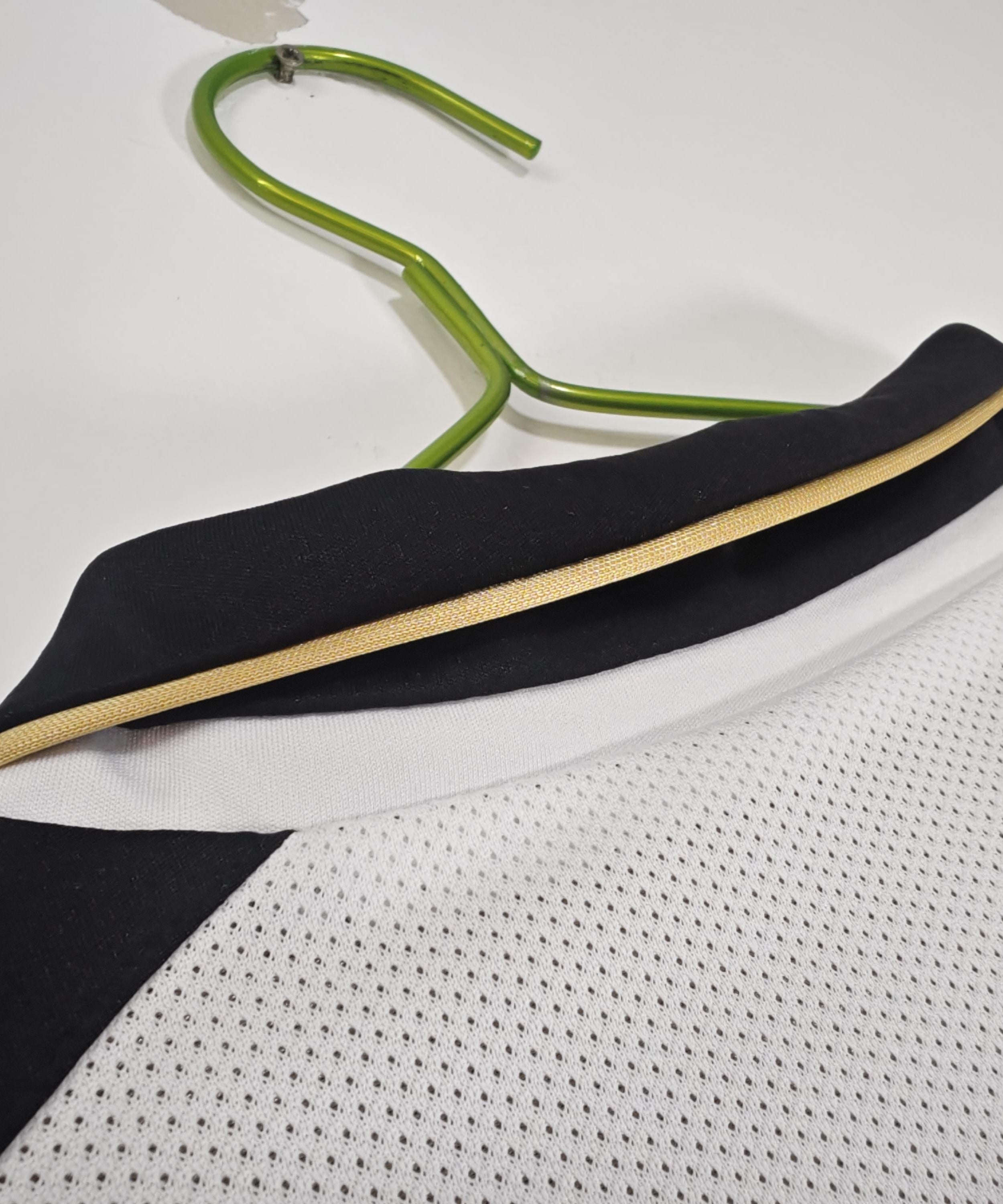 Manchester United 2001-2002 Long Sleeve Third Kit