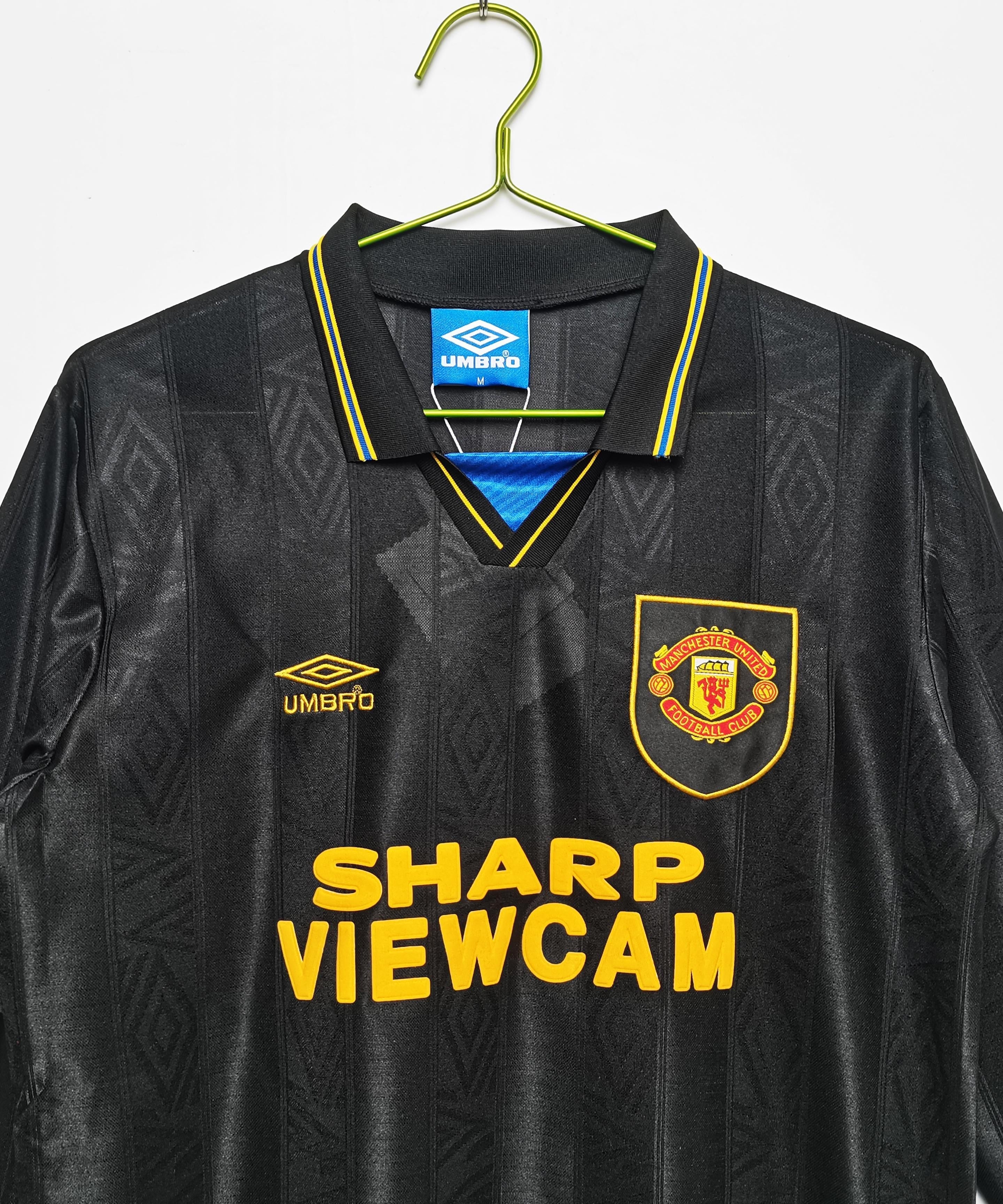 Manchester United 1993-1995 Long Sleeve Away Kit
