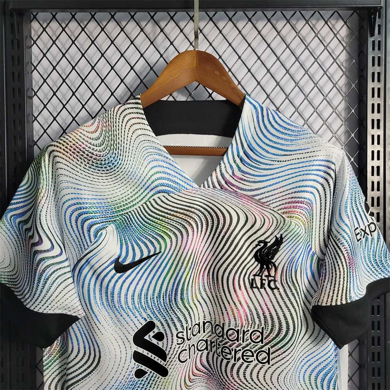 Liverpool 22-23  Away