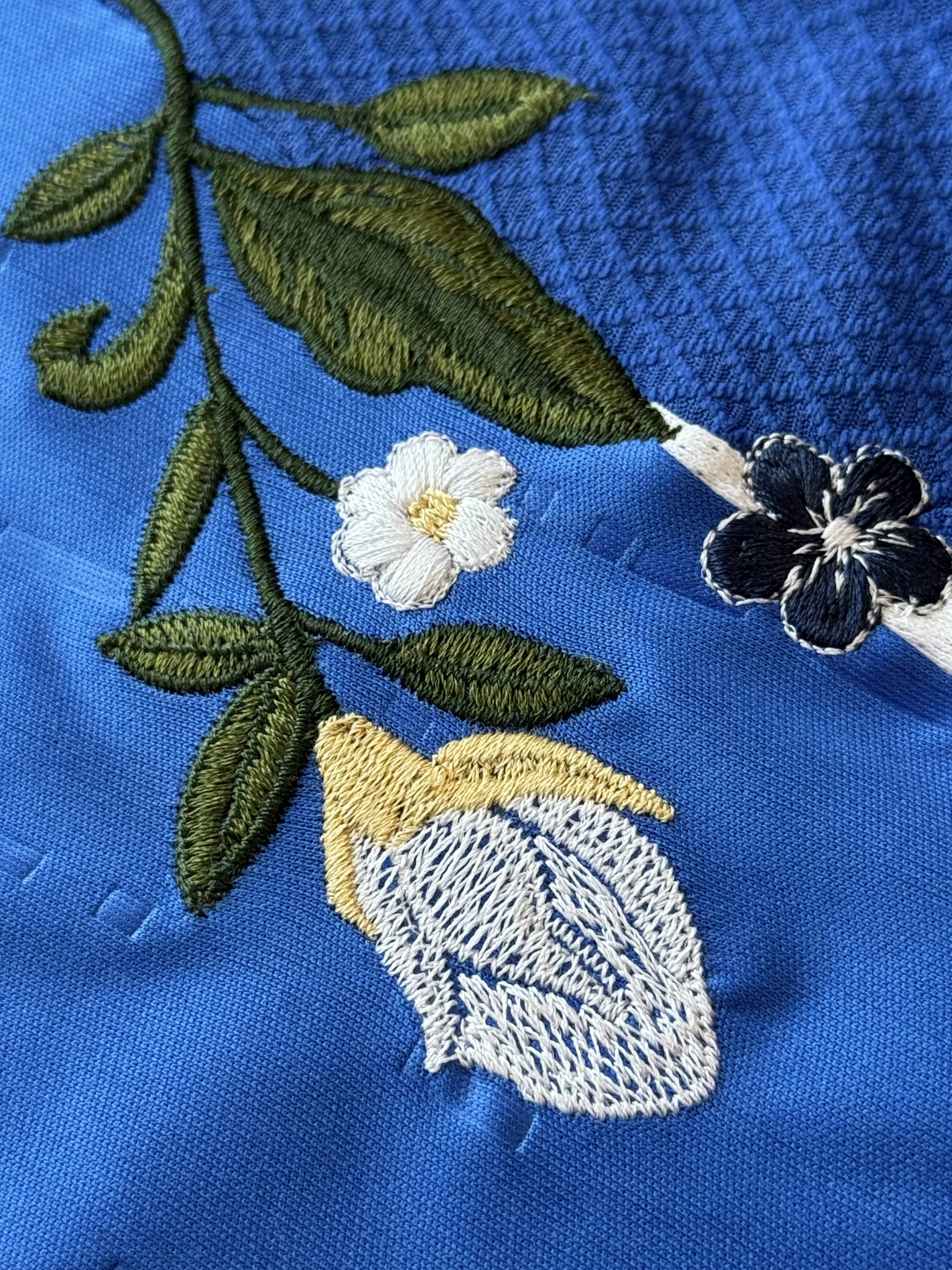 قميص إيطاليا المطرز 2024/2025