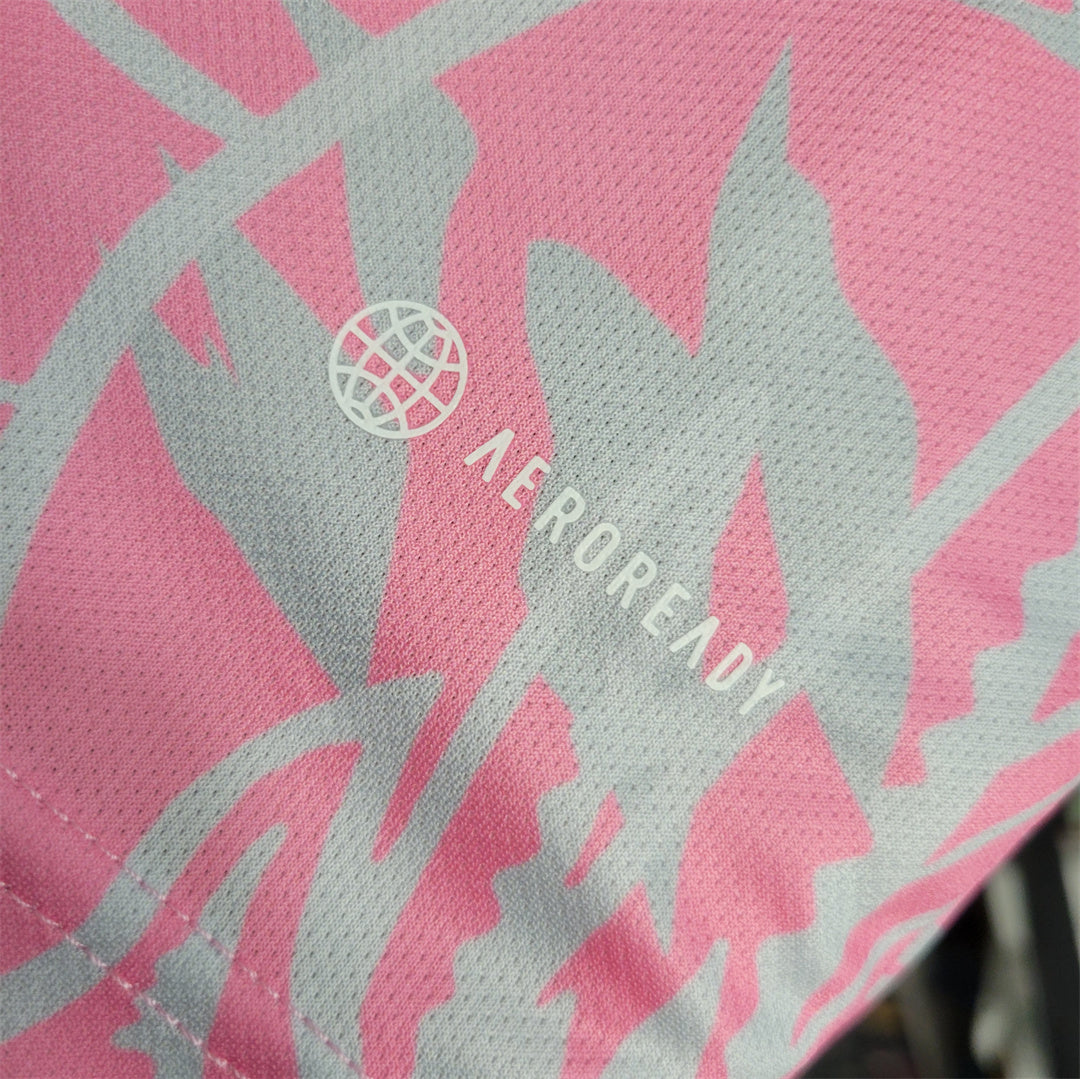 Real Madrid "Pink Dragon" Special kit