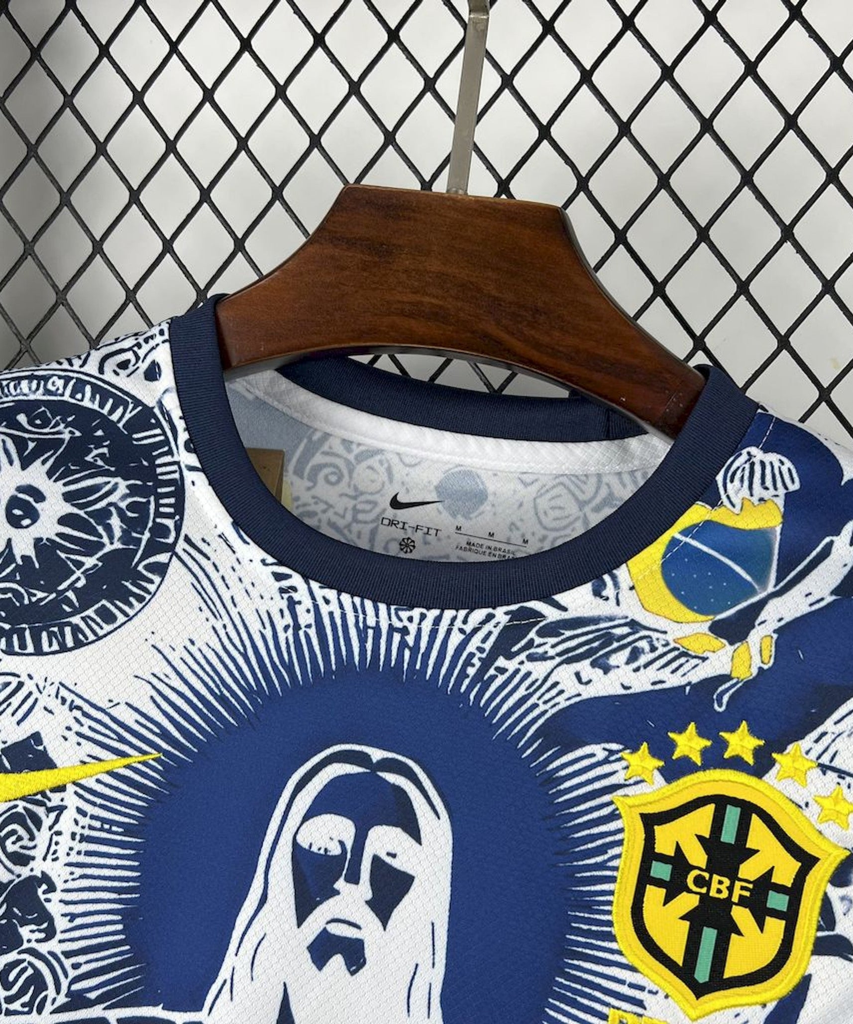 طقم "يسوع" البرازيلي الخاص