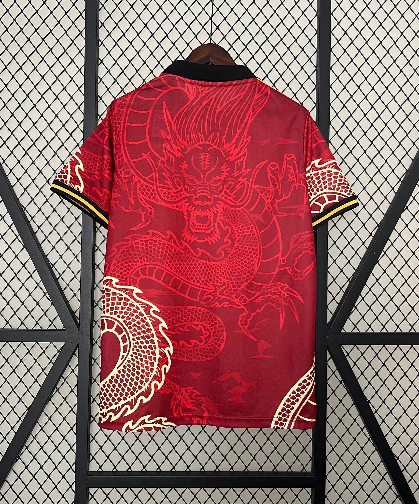 Real Madrid Dragon Jersey: Dragón De Fuego | Malgane