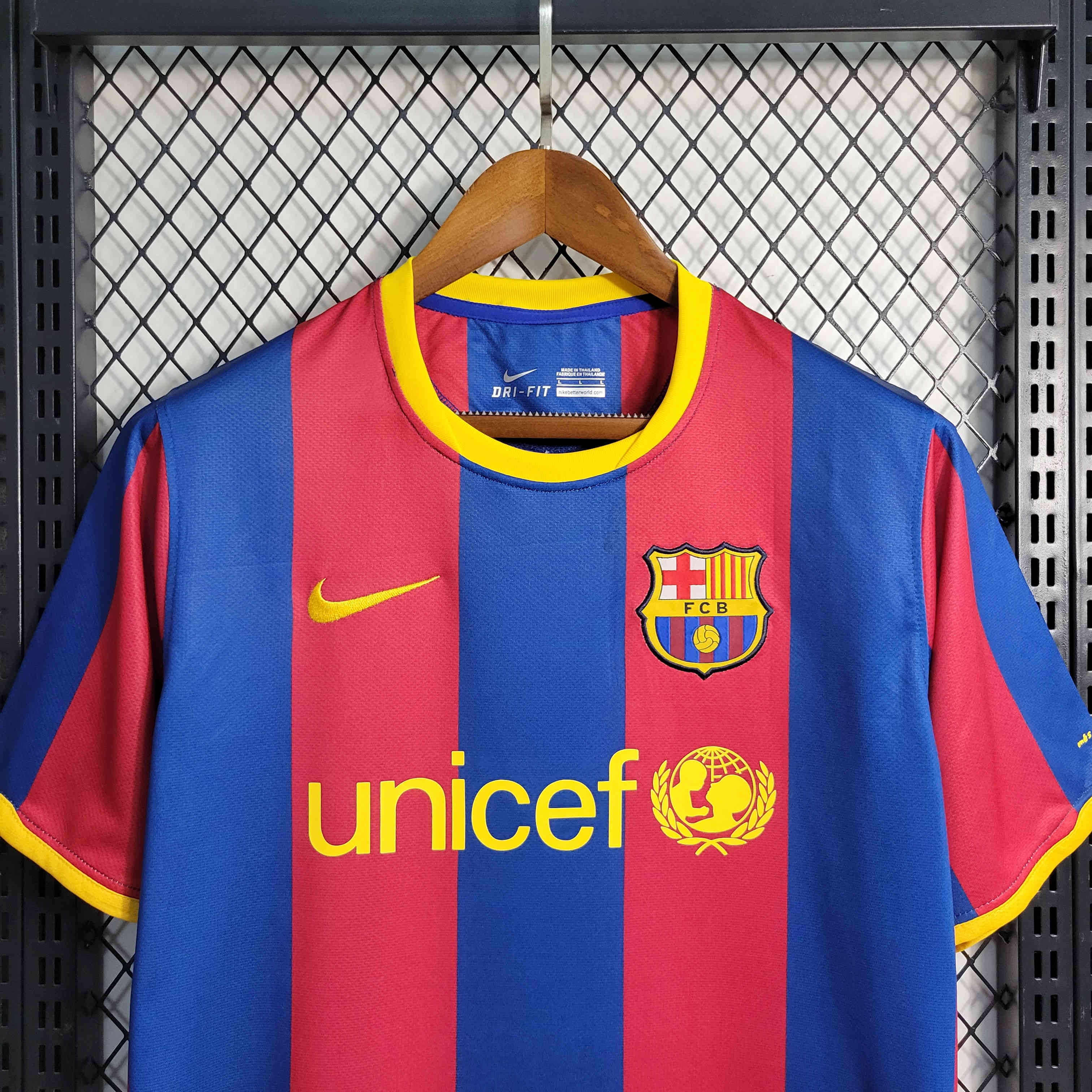 Retro Barcelona 10-11 Home Retro