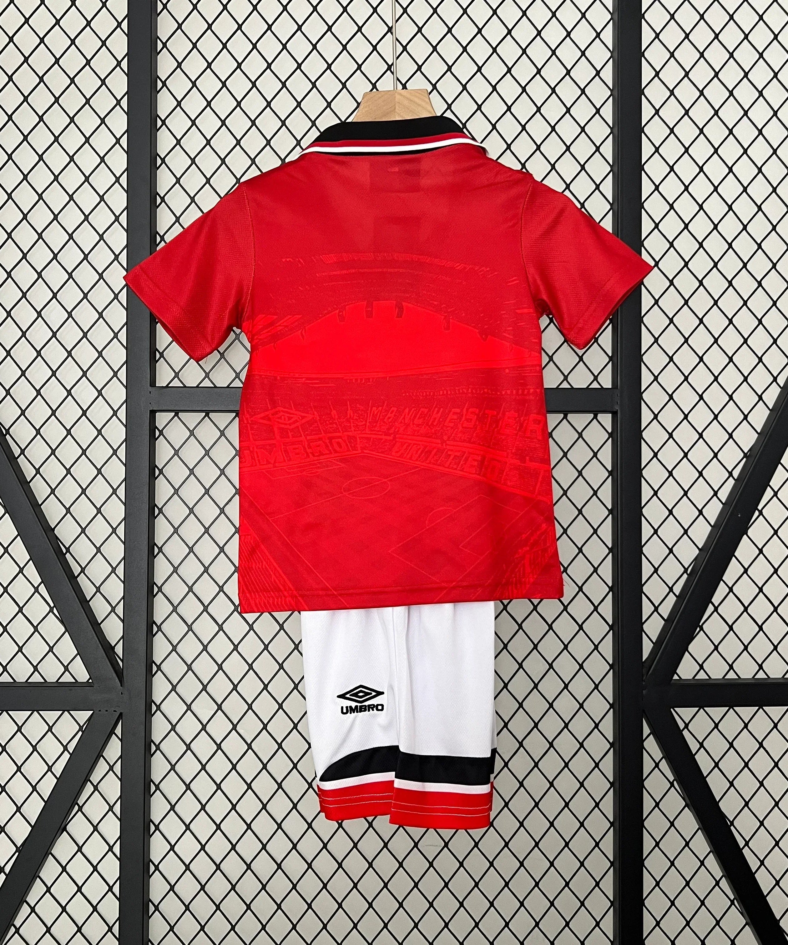 Manchester United Retro 94/96 Home Jersey Kids