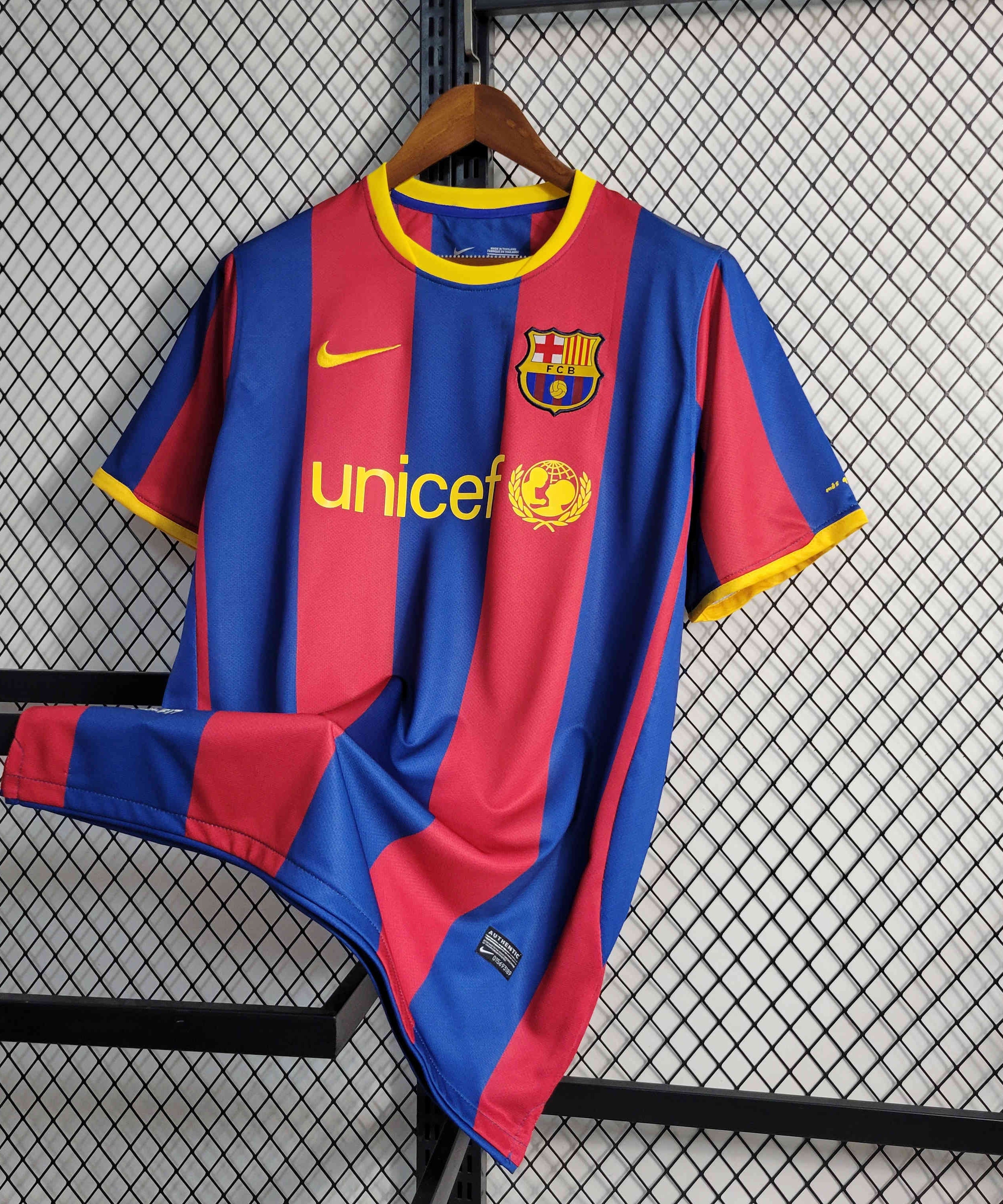 Retro Barcelona 10-11 Home Retro