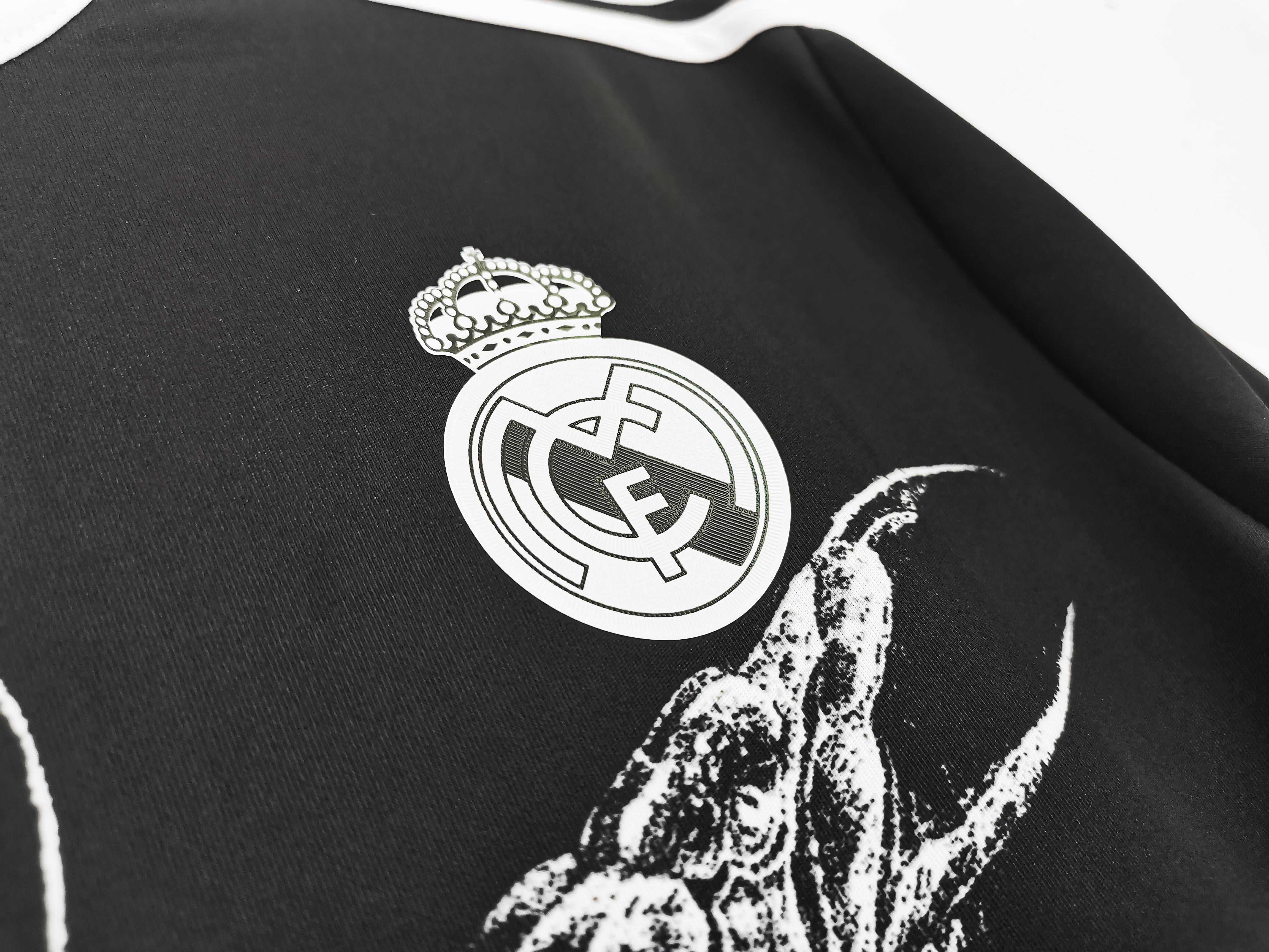 Real Madrid 2014-2015 Long Sleeve Third Kit Retro
