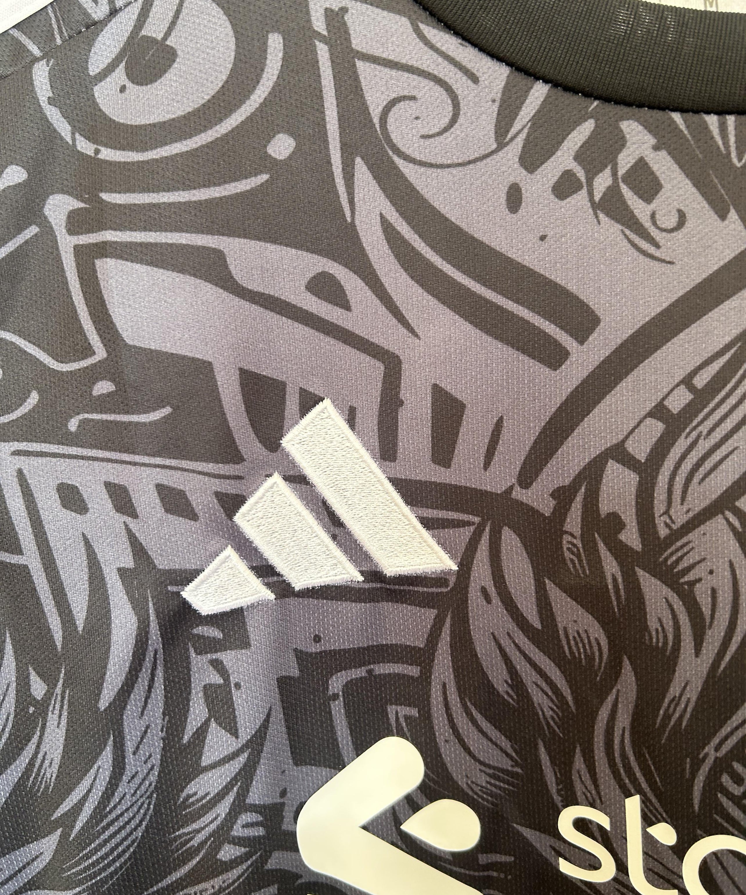 Liverpool "Inferno Wyrm" Special Kit