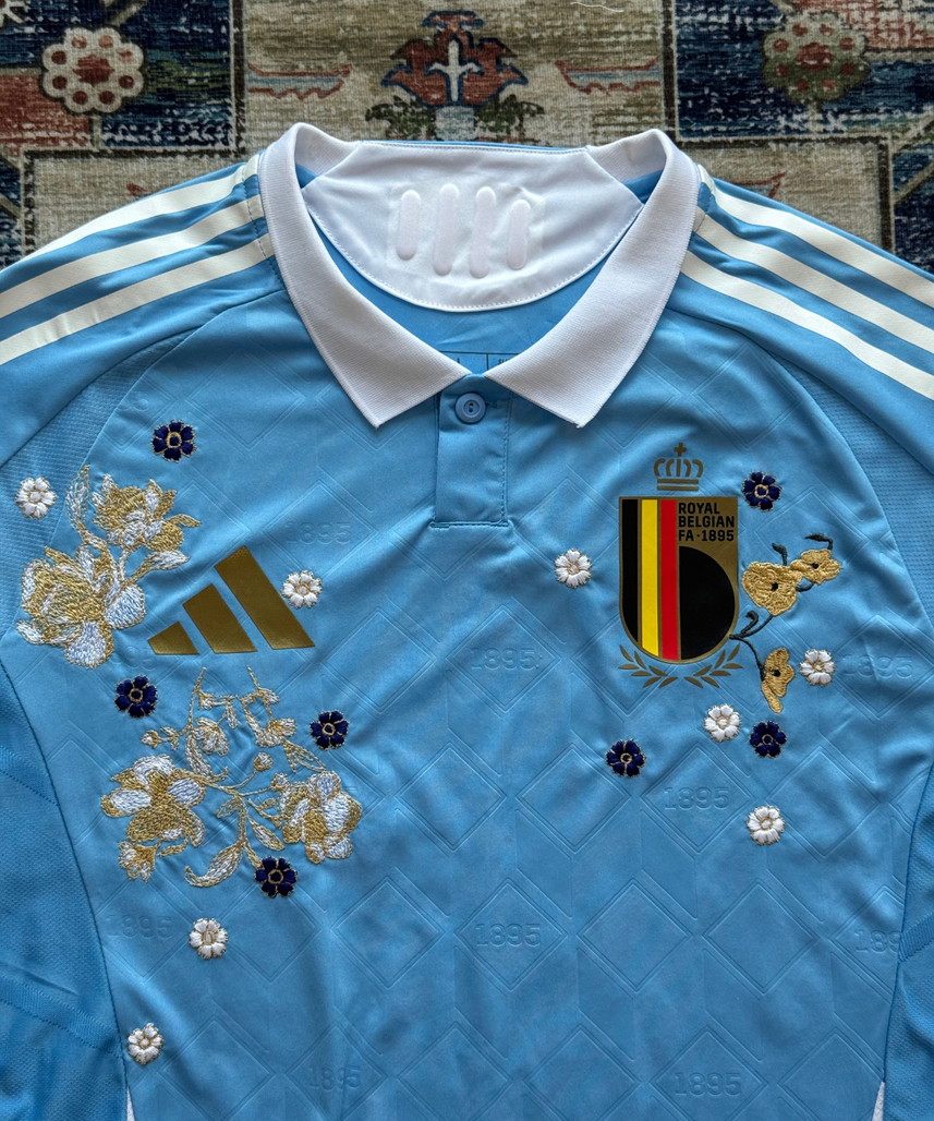 قميص بلجيكا المطرز 2024/2025