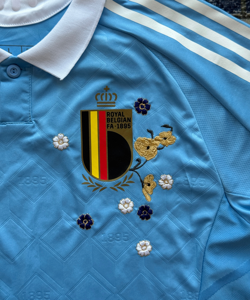 قميص بلجيكا المطرز 2024/2025