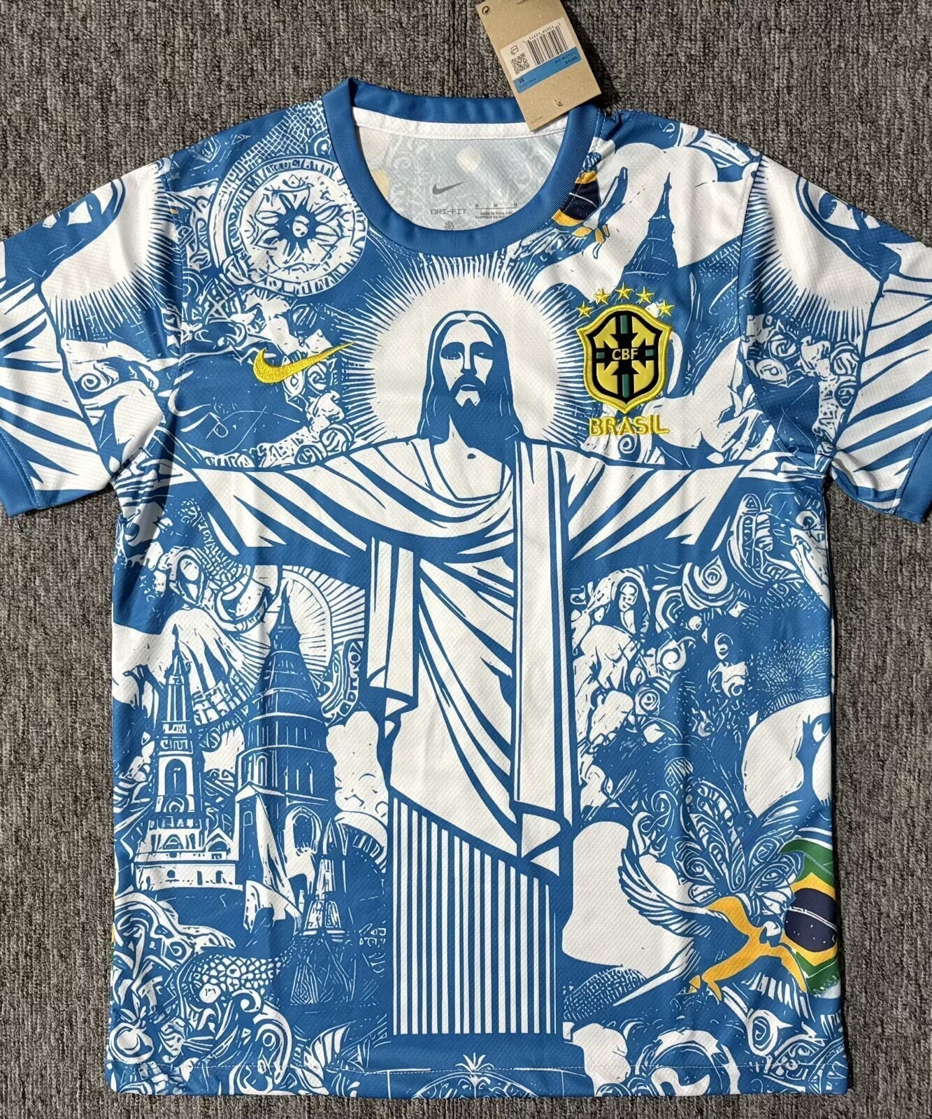 طقم "يسوع" البرازيلي الخاص