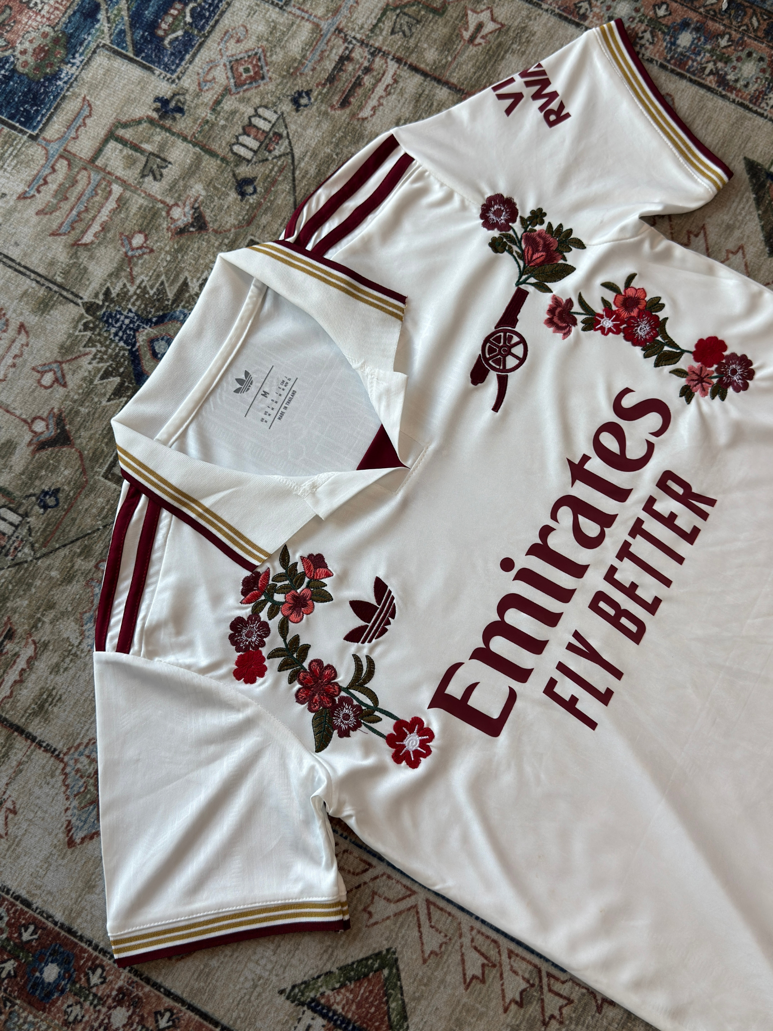 قميص أرسونال المطرز 2024/2025