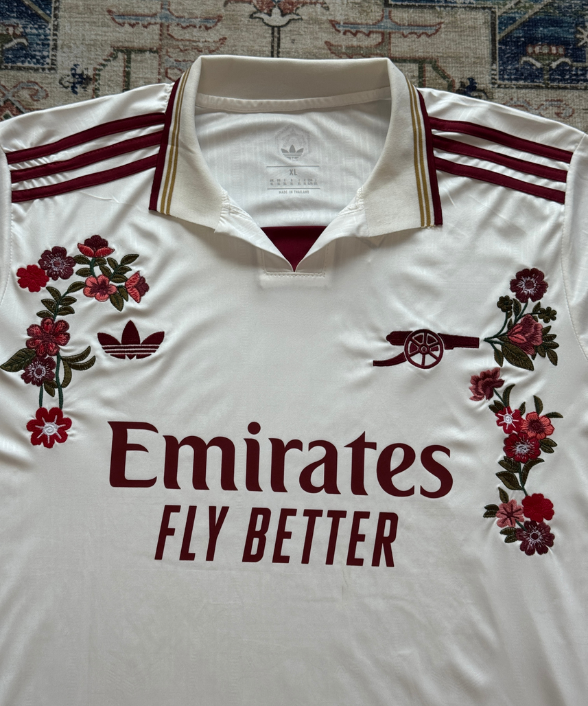 قميص أرسونال المطرز 2024/2025