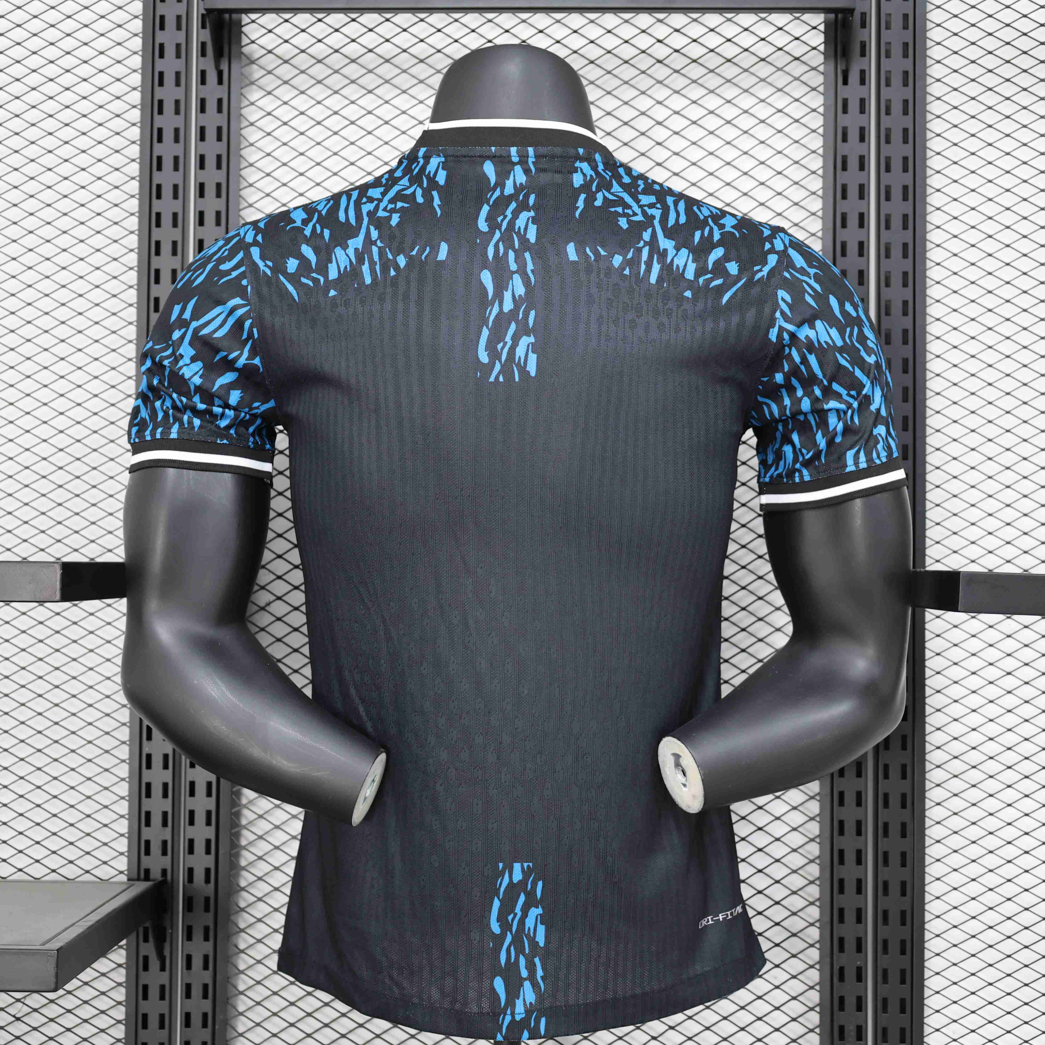 Barcelona "Blue Lion" Special