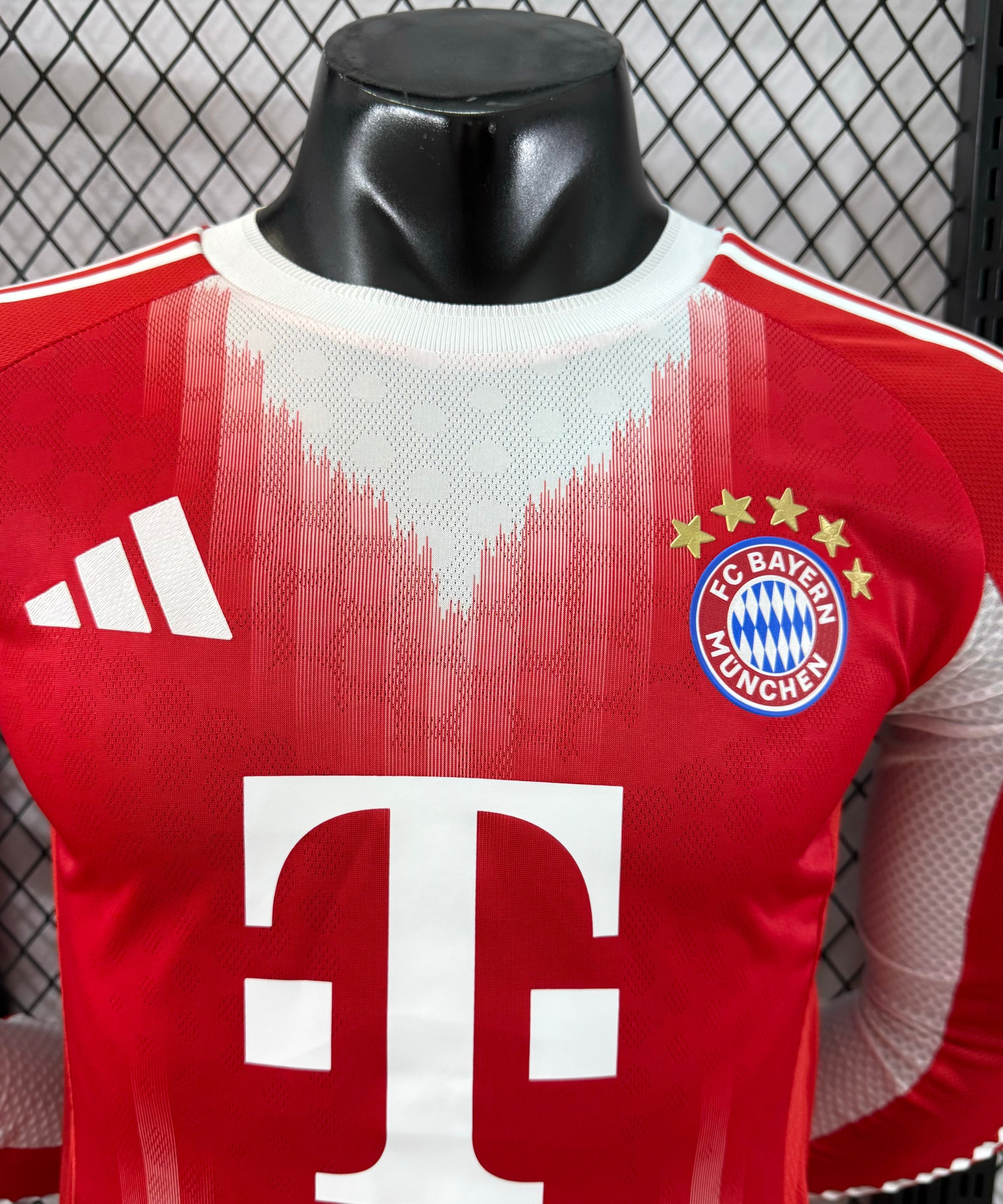 Bayern Munchen 2025-2026 Long Sleeve Home Kit