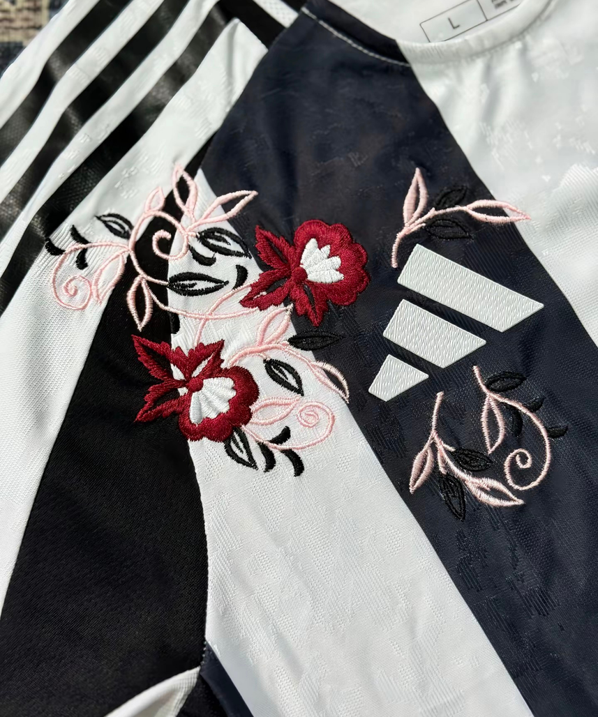 Juventus Embroidered Jersey 2025/2026