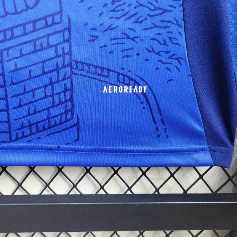 طقم "يسوع" البرازيلي الخاص