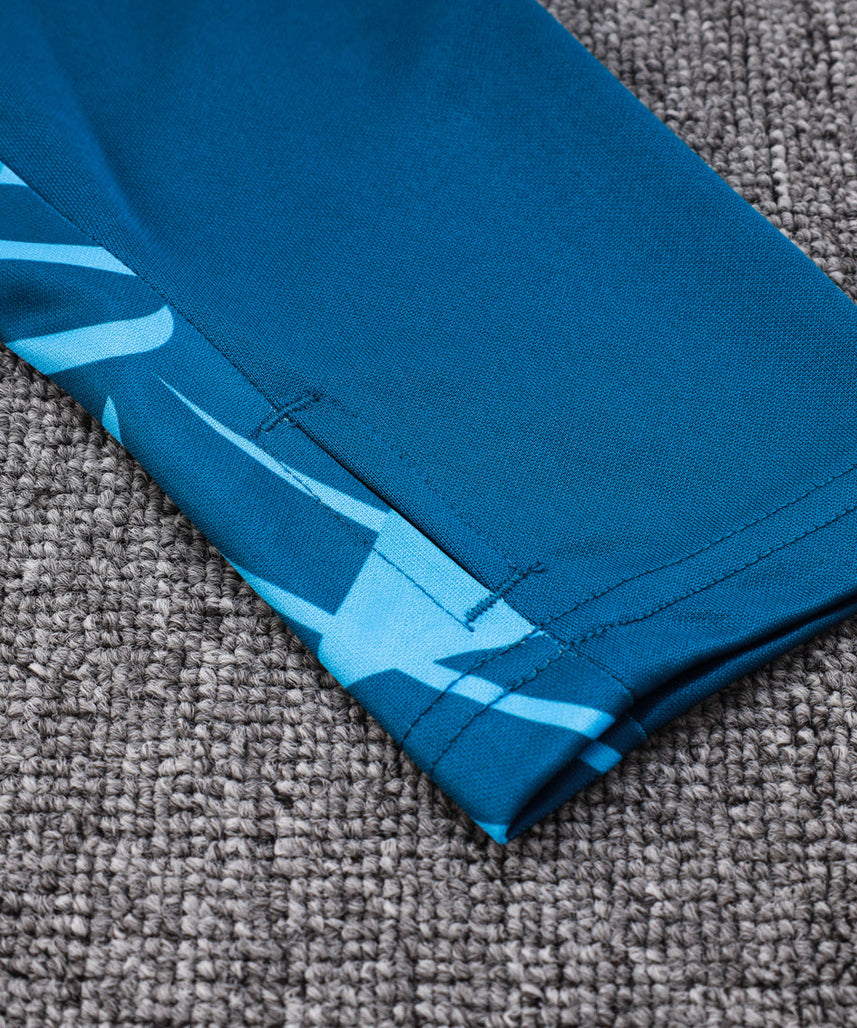 بدلة رياضية زرقاء لمانشستر سيتي