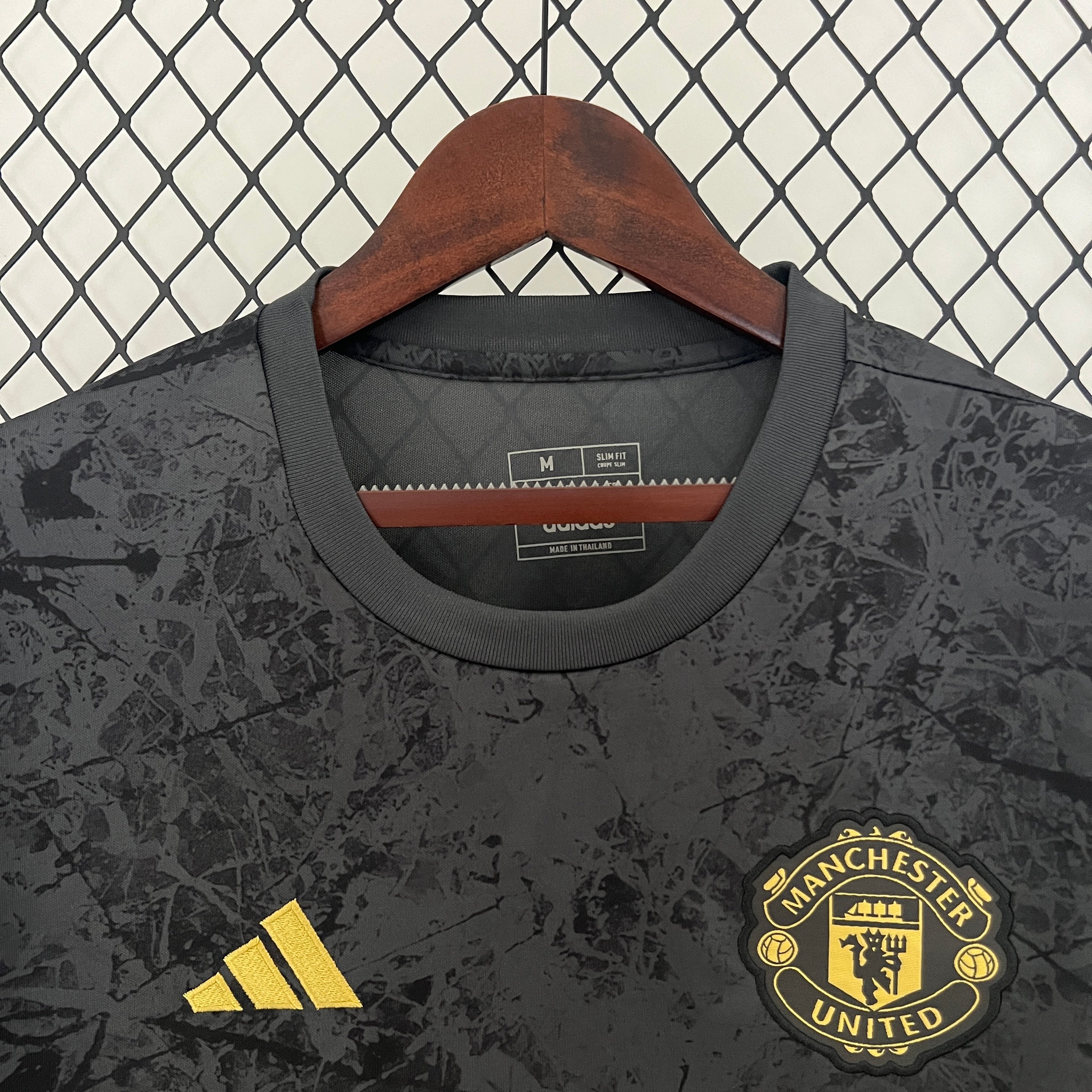 Manchester United " Black empire" Special kit