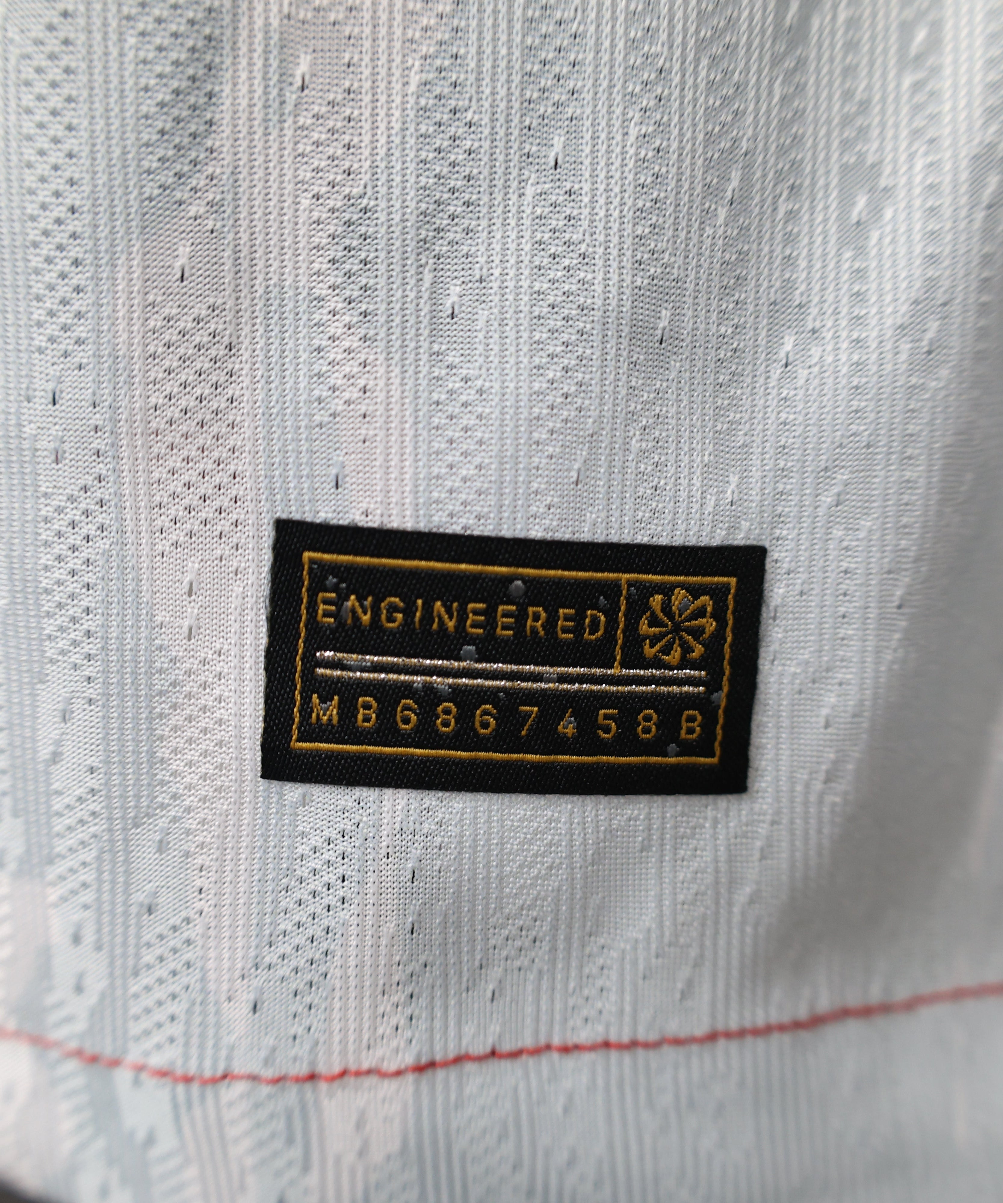 Liverpool "Tri-Color Blitz" Special Kit