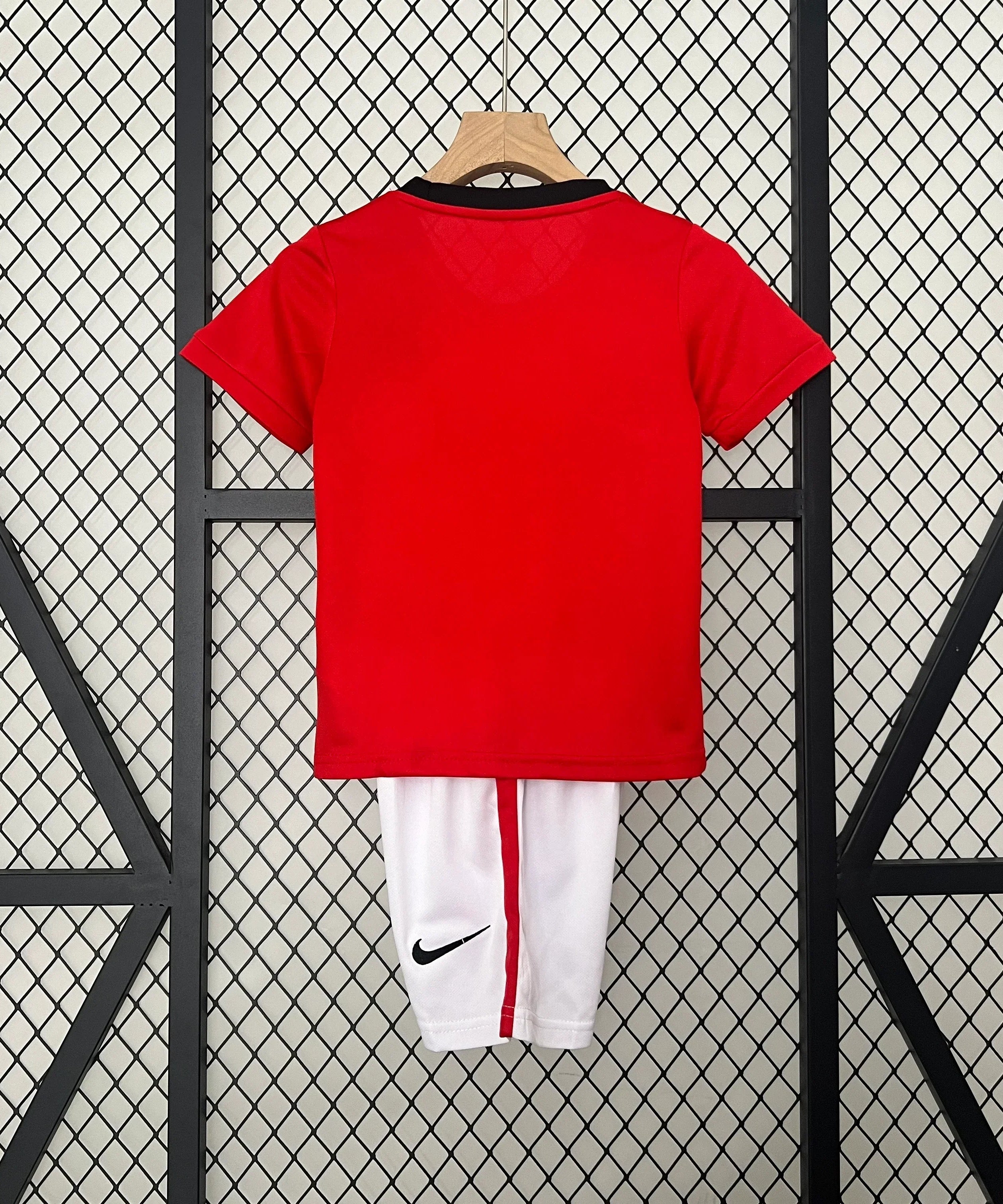 Manchester United Retro 09/10 Home Jersey Kids