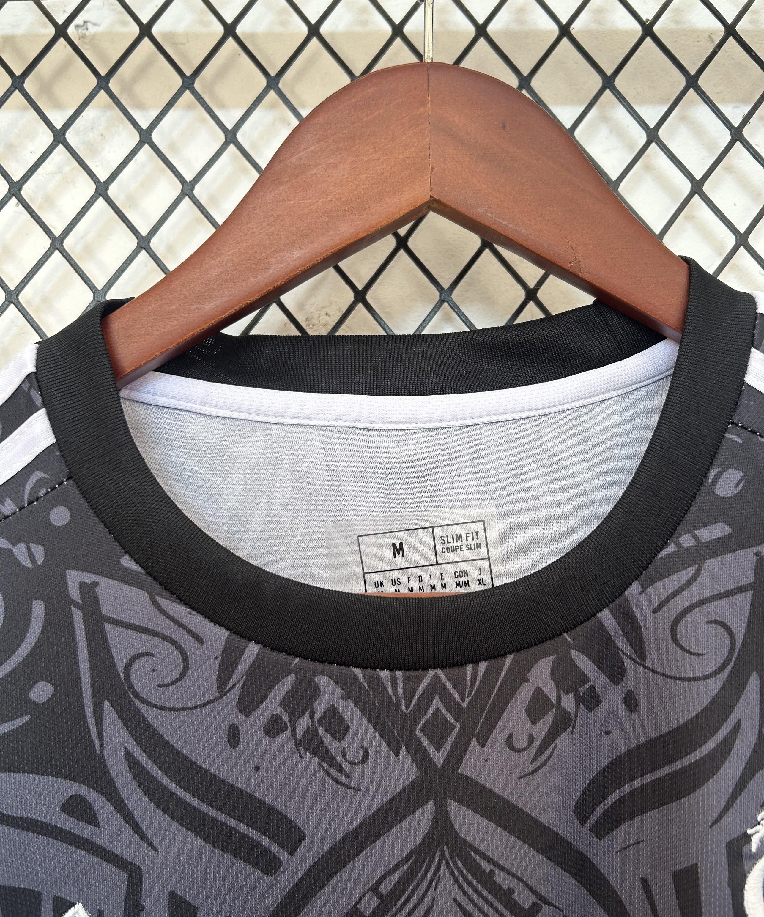 Liverpool "Inferno Wyrm" Special Kit