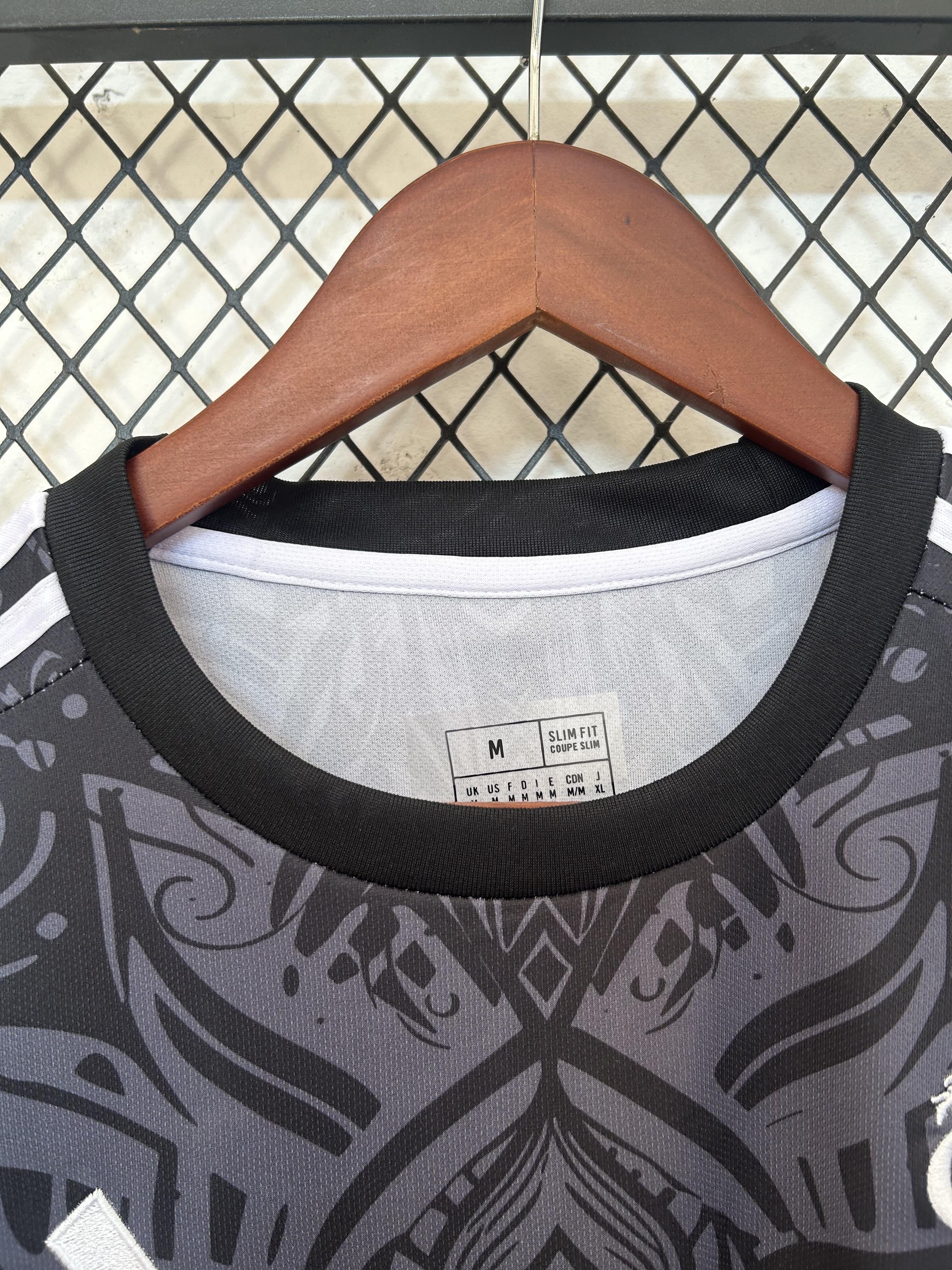 Liverpool "Inferno Wyrm" Special Kit