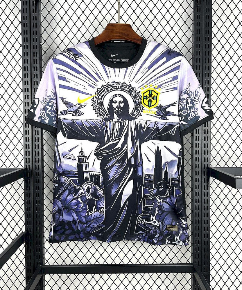 طقم "يسوع" البرازيلي الخاص