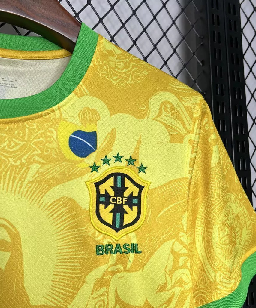 طقم "يسوع" البرازيلي الخاص