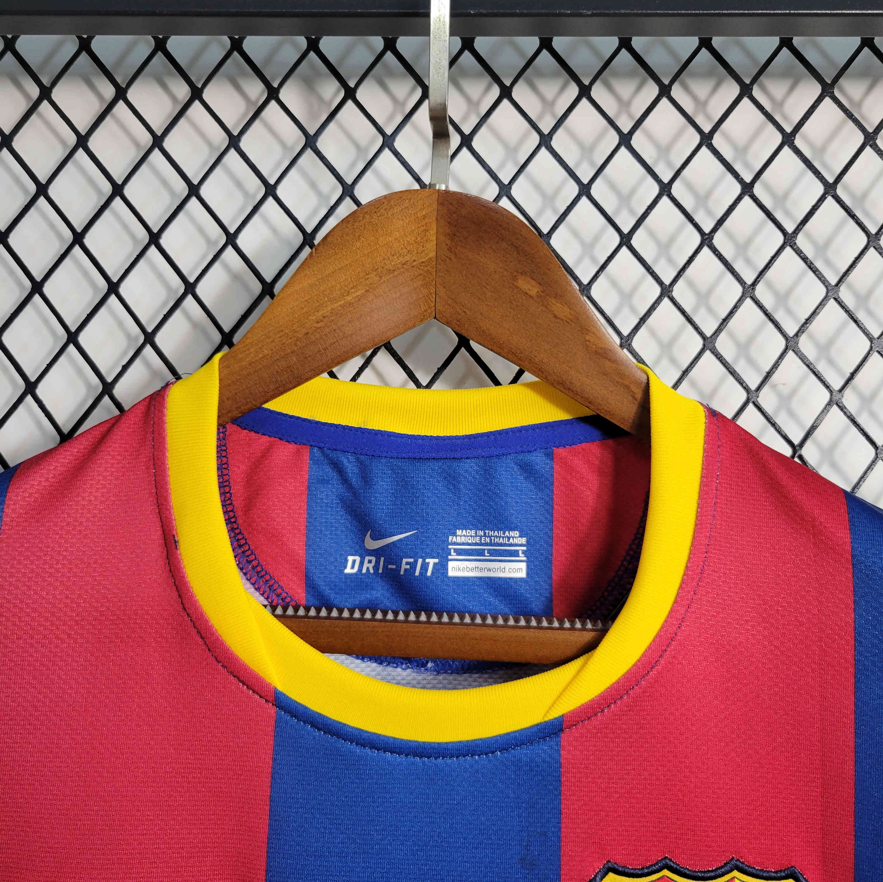 Retro Barcelona 10-11 Home Retro