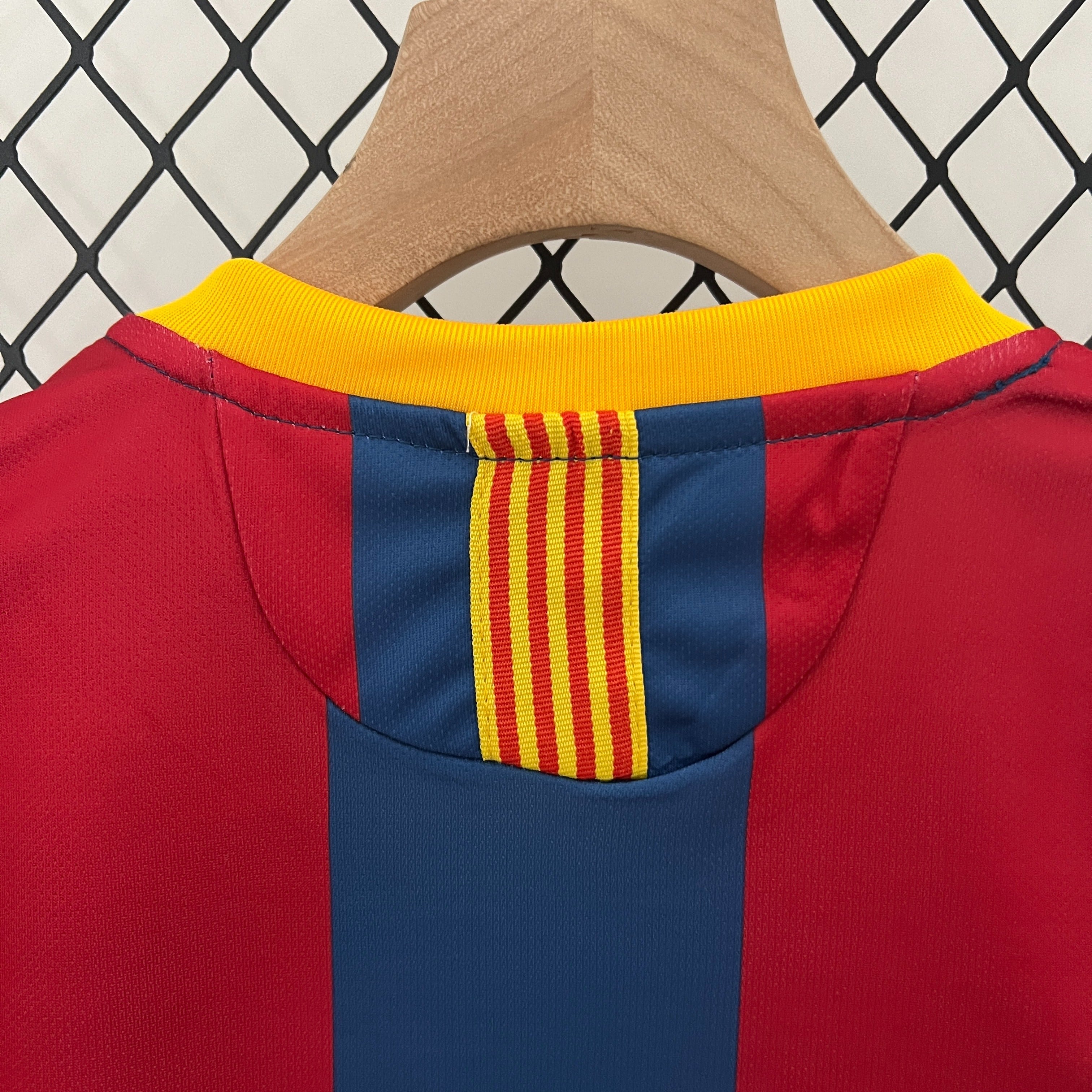 Barcelona 10-11 Home Retro Kids kit