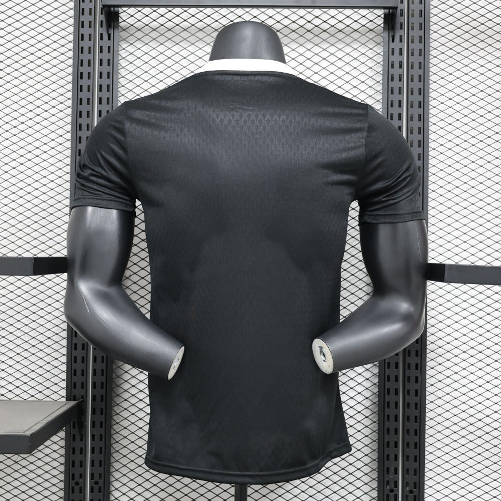 Real Madrid 2025-2026 Goalkeeper Kit