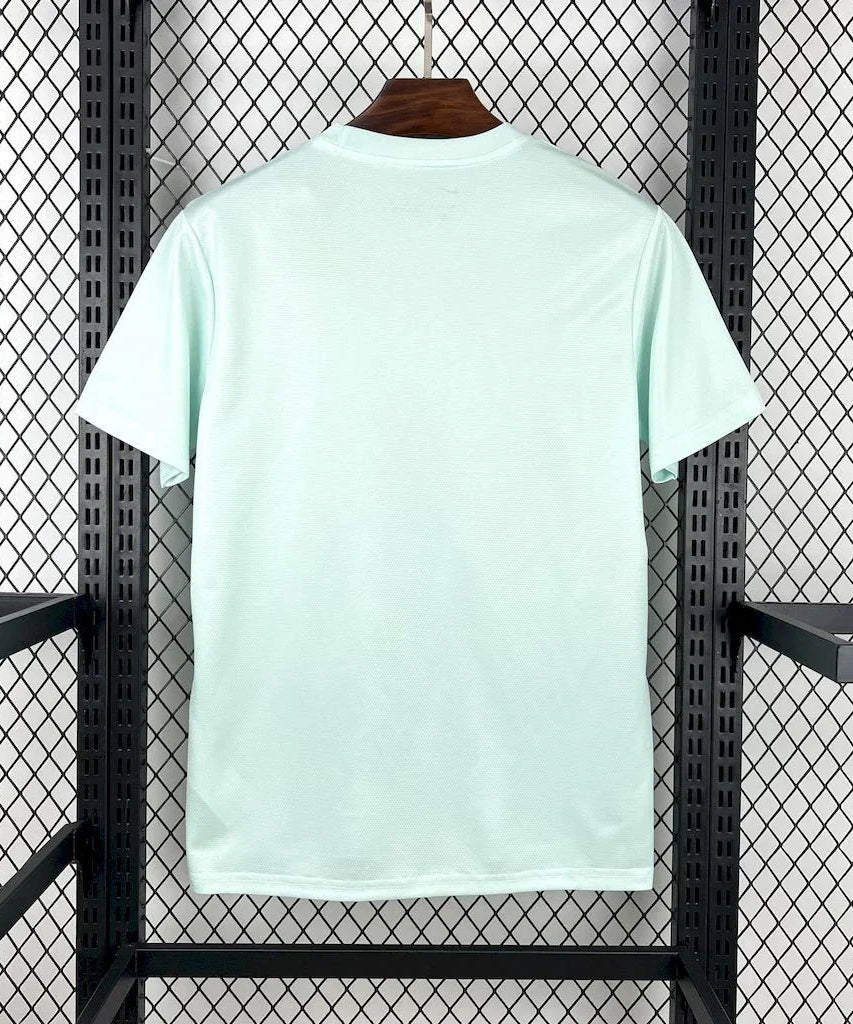 طقم "يسوع" البرازيلي الخاص