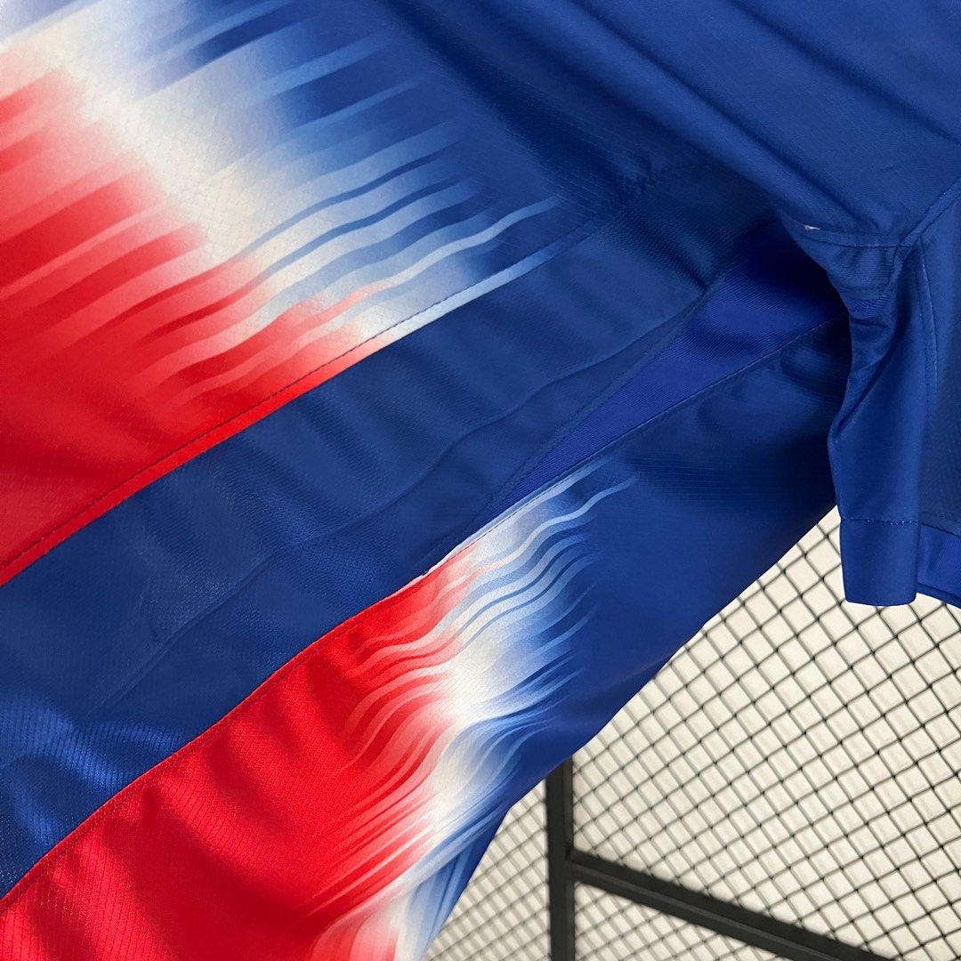 طقم منتخب الولايات المتحدة الأمريكية خارج أرضه لموسم 2024-2025